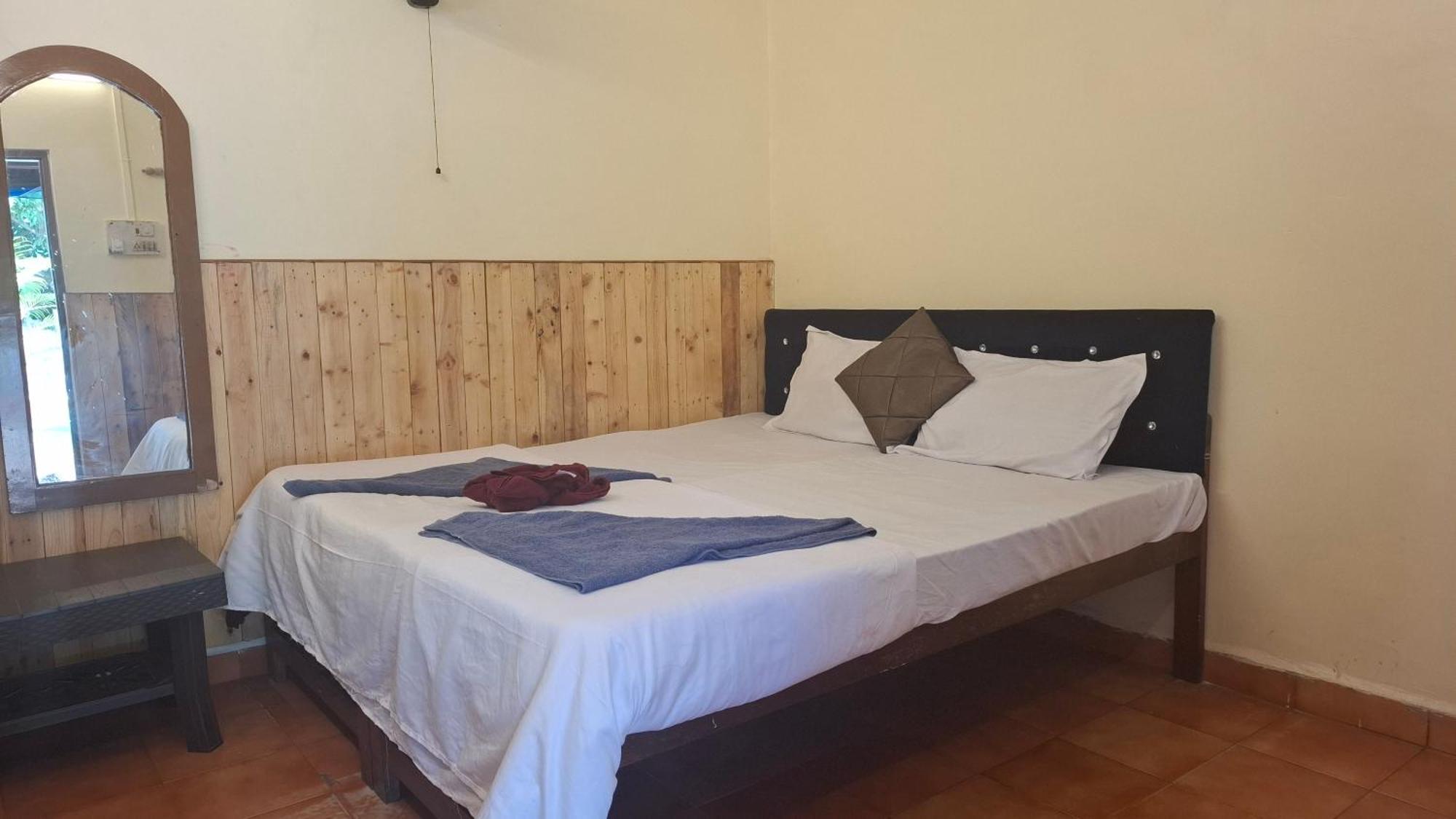 Ave Maria Guesthouse Колва Екстериор снимка