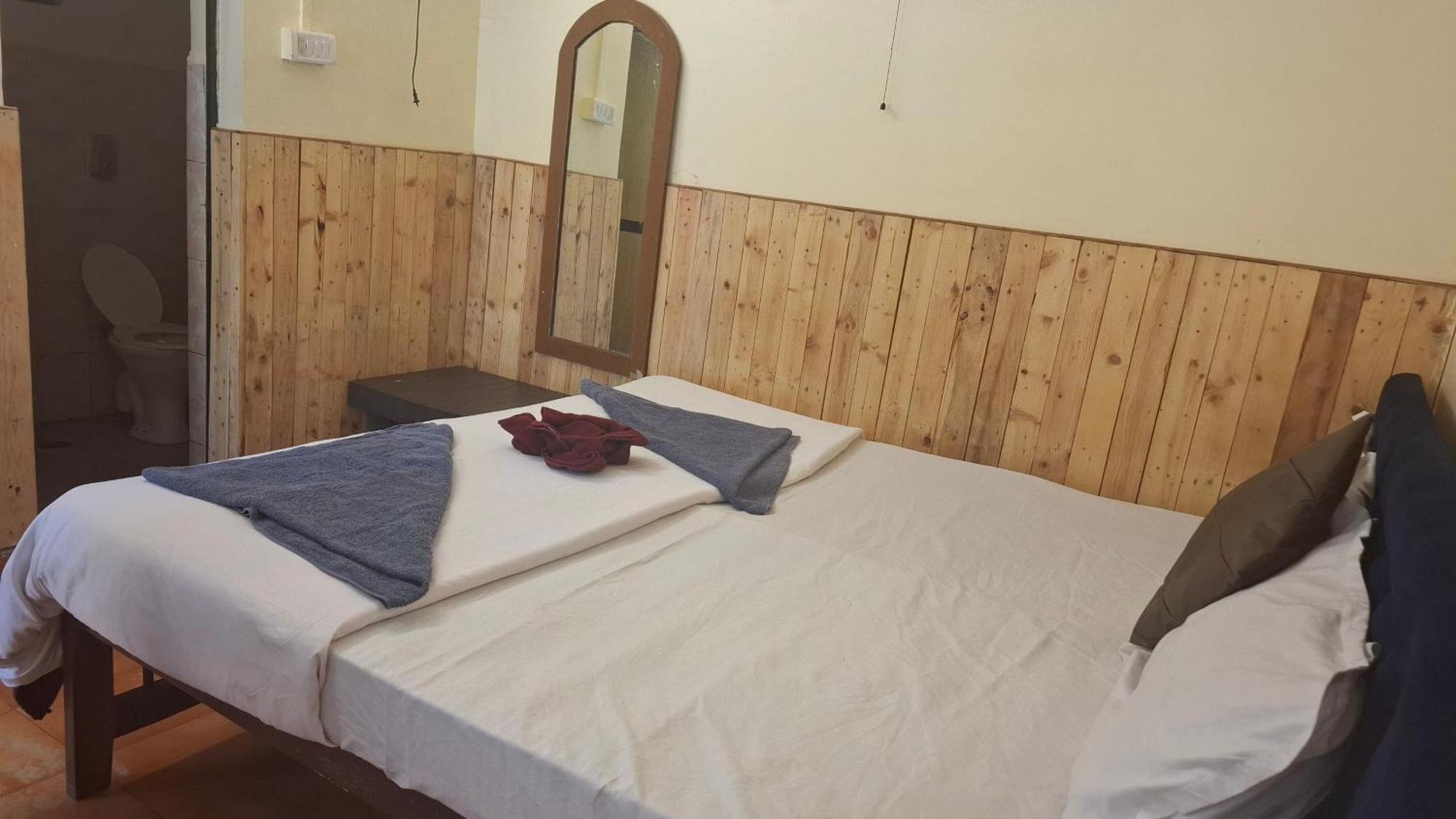 Ave Maria Guesthouse Колва Екстериор снимка